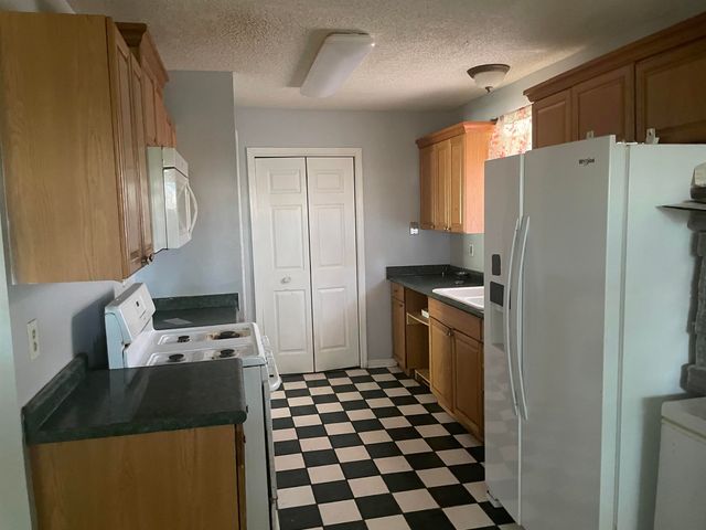 7301 Dogwood Dr, New Orleans, LA 70126