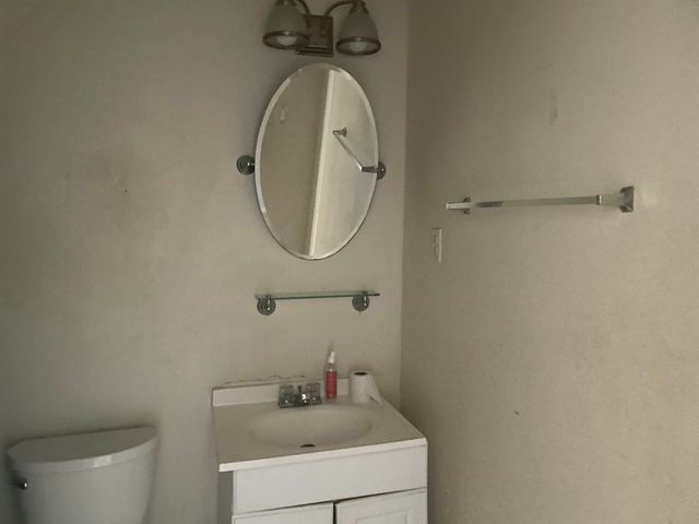 7301 Dogwood Dr, New Orleans, LA 70126
