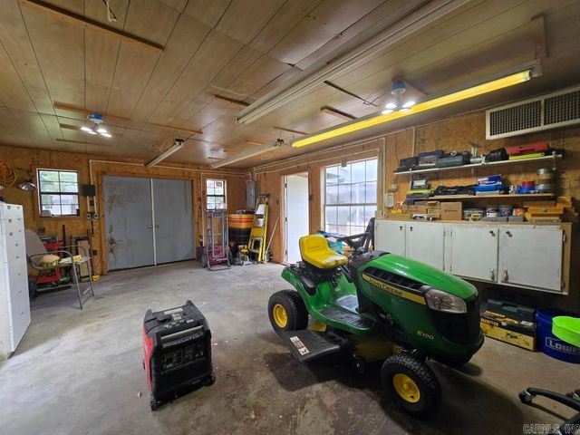 323 Clifton Dr, Wynne, AR 72396