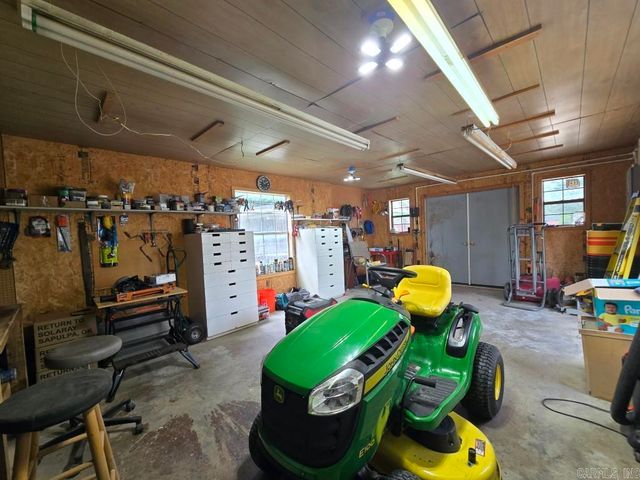 323 Clifton Dr, Wynne, AR 72396