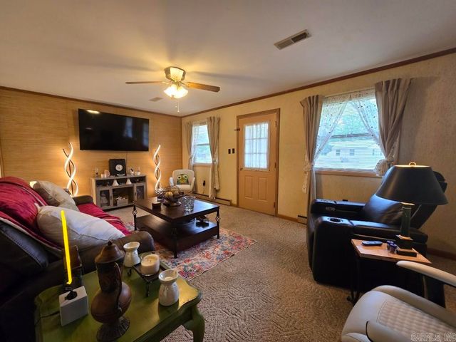 323 Clifton Dr, Wynne, AR 72396