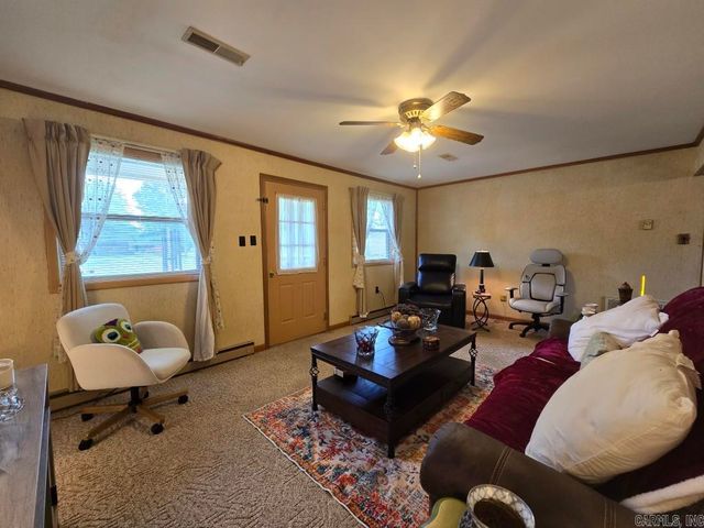 323 Clifton Dr, Wynne, AR 72396