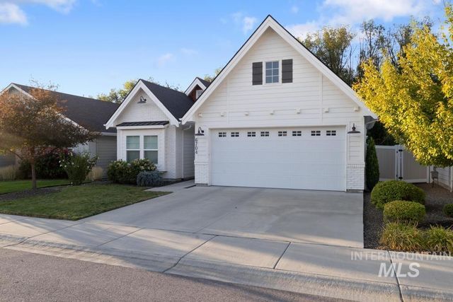 6704 W Hammermill Dr, Boise, ID 83714