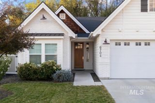 6704 W Hammermill Dr, Boise, ID 83714