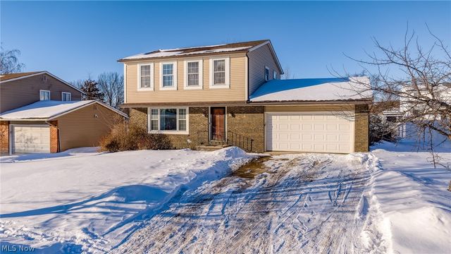 10212 Vienna Drive, Parma, OH 44130