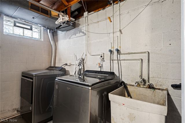 10212 Vienna Drive, Parma, OH 44130