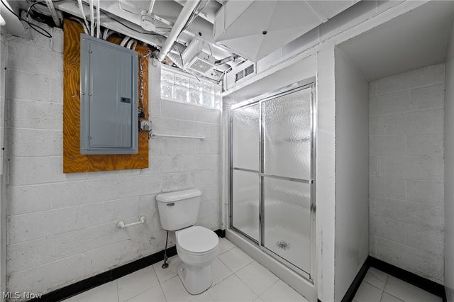 10212 Vienna Drive, Parma, OH 44130