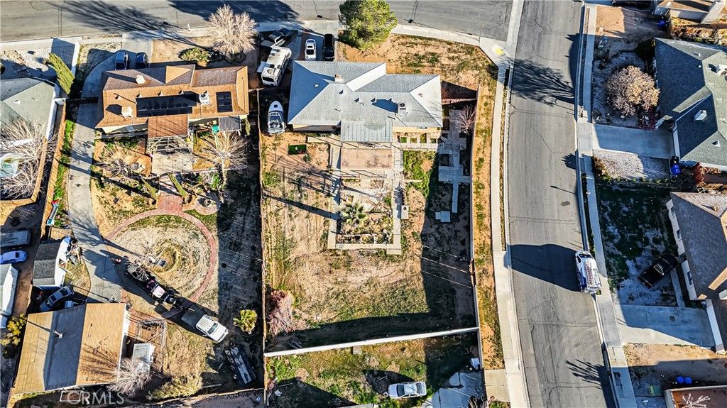 Image 38 of property listing at 22993 Eyota, Apple Valley, CA 92308