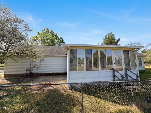 3209 County Line Road, Fayetteville, NC 28306