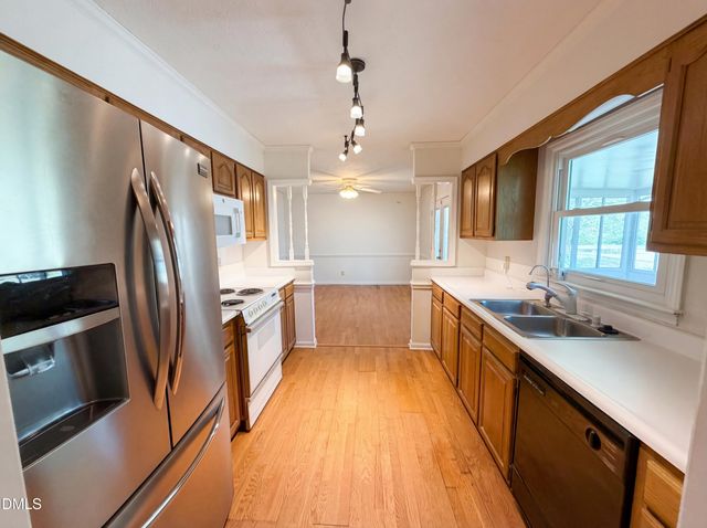 3209 County Line Road, Fayetteville, NC 28306