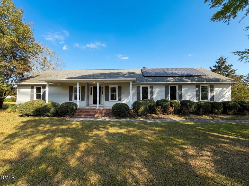 3209 County Line Road, Fayetteville, NC 28306