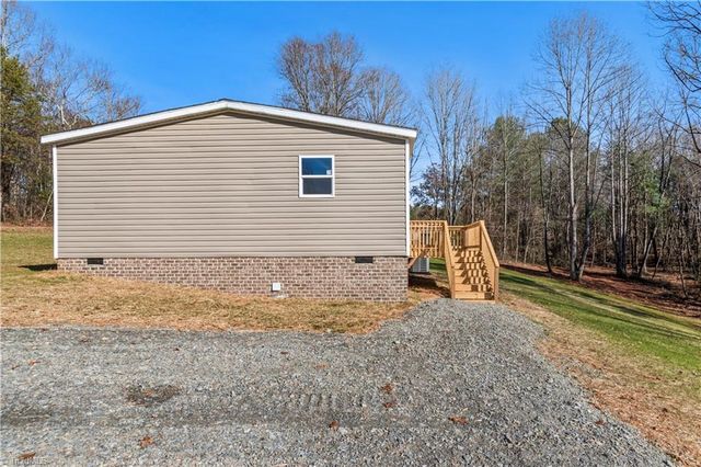 251 Center Lane, Thurmond, NC 28683