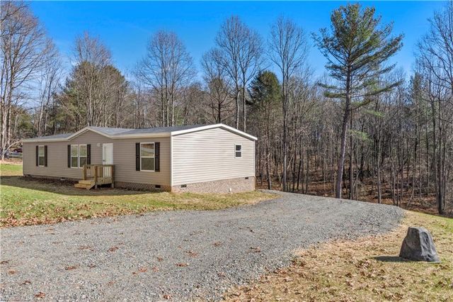 251 Center Lane, Thurmond, NC 28683