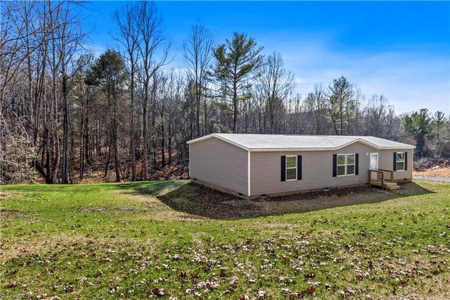 251 Center Lane, Thurmond, NC 28683