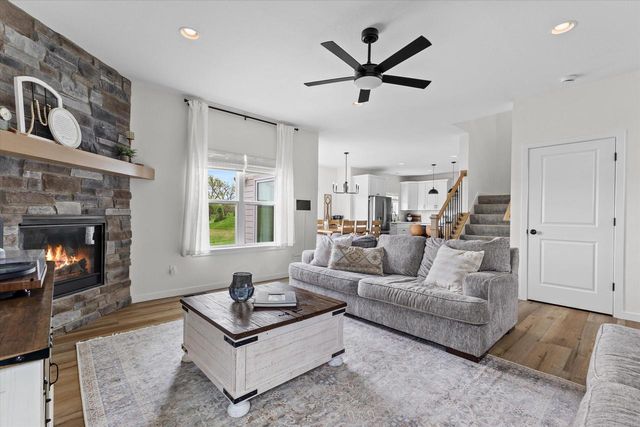 2906 Yahara DRIVE, Summit, WI 53066