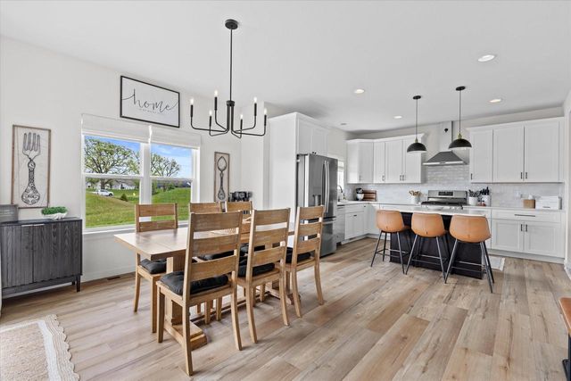 2906 Yahara DRIVE, Summit, WI 53066
