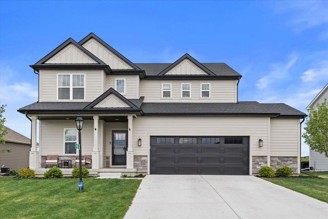 2906 Yahara DRIVE, Summit, WI 53066