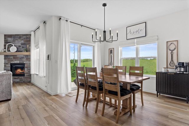 2906 Yahara DRIVE, Summit, WI 53066