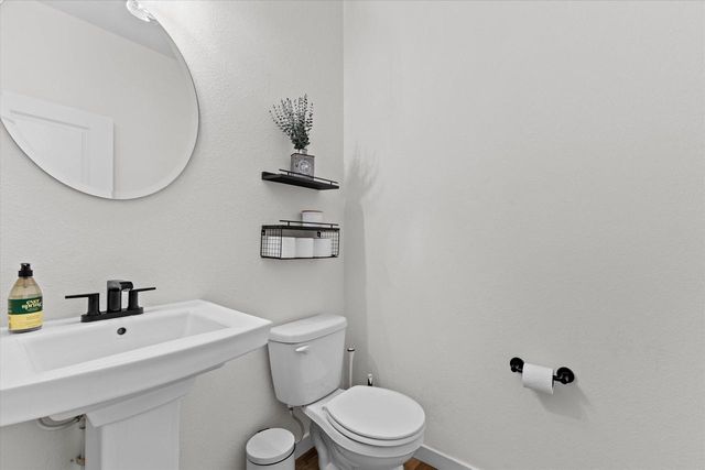 2906 Yahara DRIVE, Summit, WI 53066
