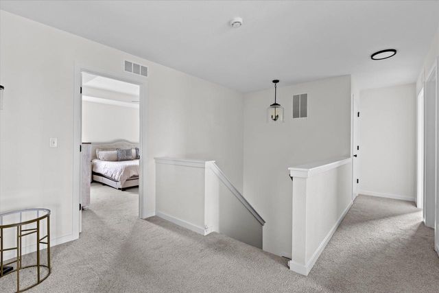 2906 Yahara DRIVE, Summit, WI 53066