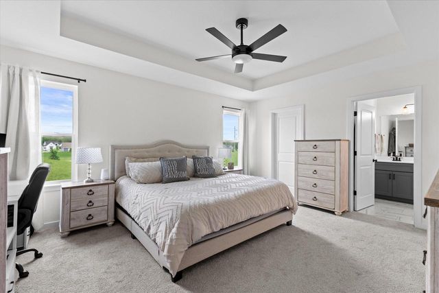 2906 Yahara DRIVE, Summit, WI 53066