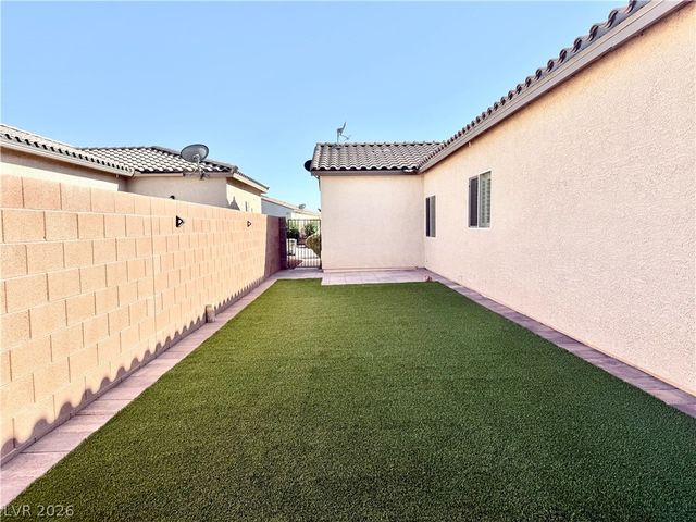 5290 East La Campana Drive, Pahrump, NV 89061