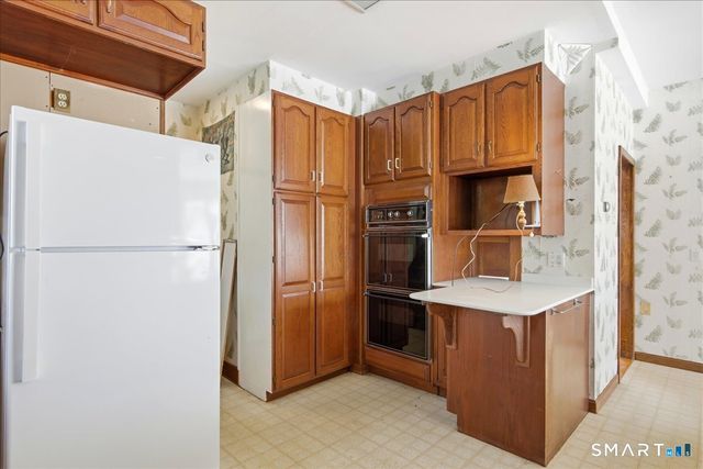 15 Moss Street, Stonington, CT 06379