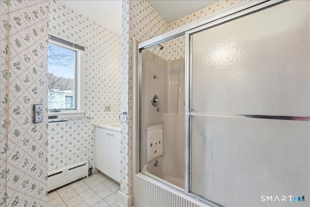 15 Moss Street, Stonington, CT 06379