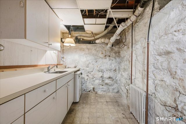 15 Moss Street, Stonington, CT 06379