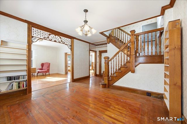 15 Moss Street, Stonington, CT 06379