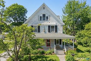 15 Moss Street, Stonington, CT 06379