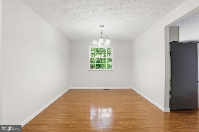 15247 LOUIS MILL DR, Chantilly, VA 20151