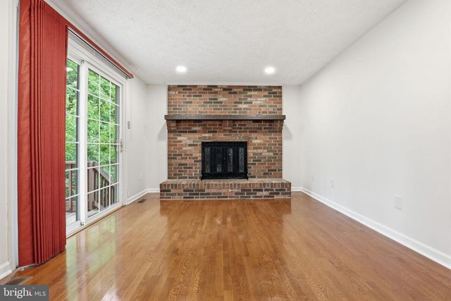 15247 LOUIS MILL DR, Chantilly, VA 20151