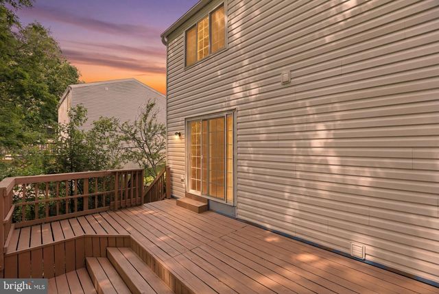 15247 LOUIS MILL DR, Chantilly, VA 20151