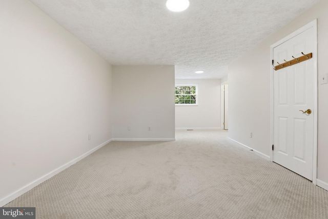 15247 LOUIS MILL DR, Chantilly, VA 20151