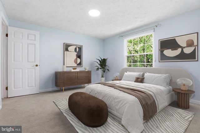 15247 LOUIS MILL DR, Chantilly, VA 20151