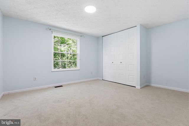 15247 LOUIS MILL DR, Chantilly, VA 20151