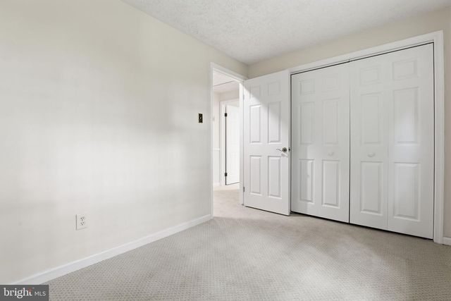 15247 LOUIS MILL DR, Chantilly, VA 20151