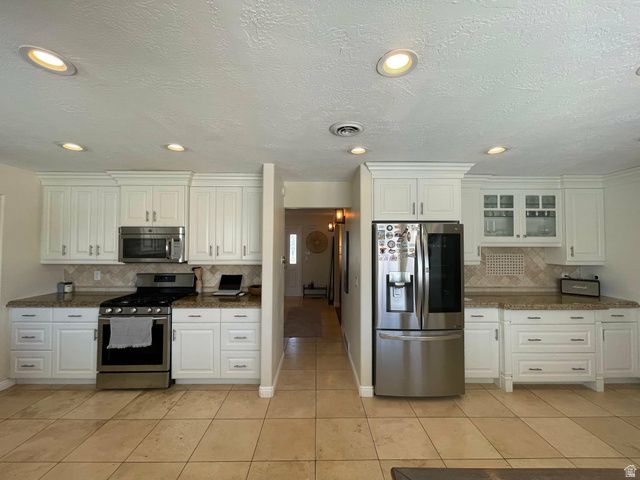 5549 S APPLEVALE DR, Murray, UT 84123