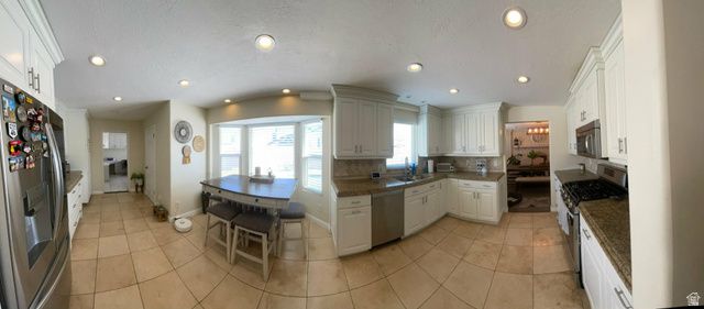 5549 S APPLEVALE DR, Murray, UT 84123