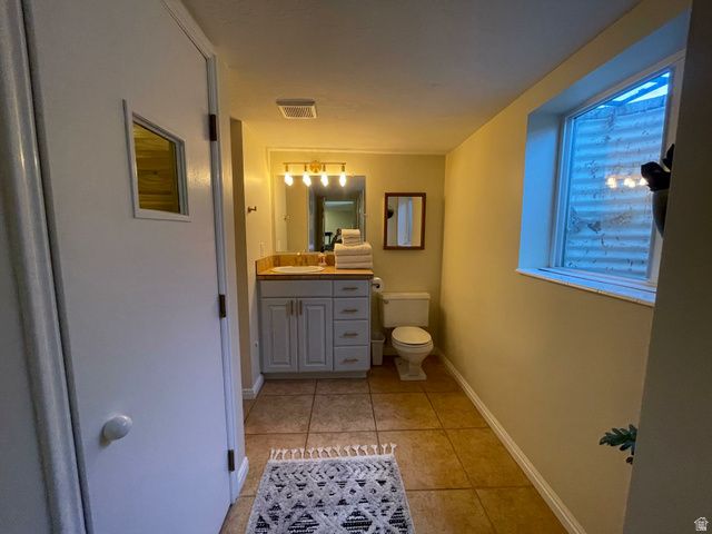 5549 S APPLEVALE DR, Murray, UT 84123