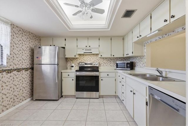 6108 Whiskey Creek DR 110, Fort Myers, FL 33919