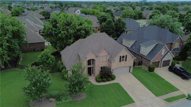 6515 Stone Lake Drive, Rogers, AR 72758