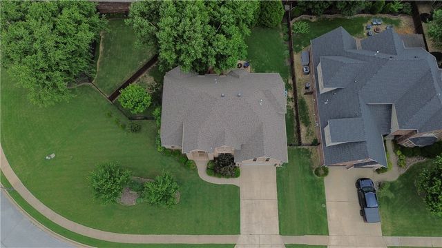 6515 Stone Lake Drive, Rogers, AR 72758