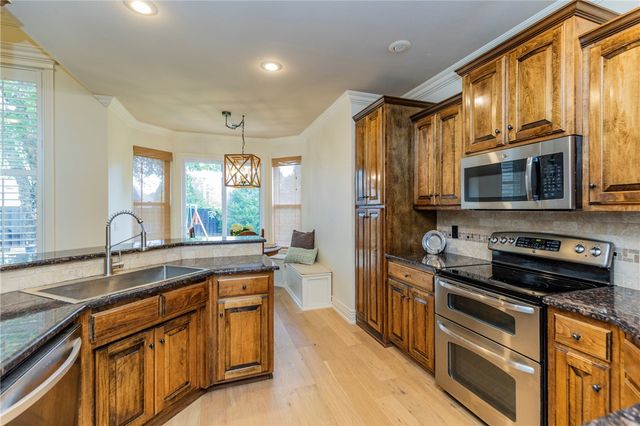 6515 Stone Lake Drive, Rogers, AR 72758
