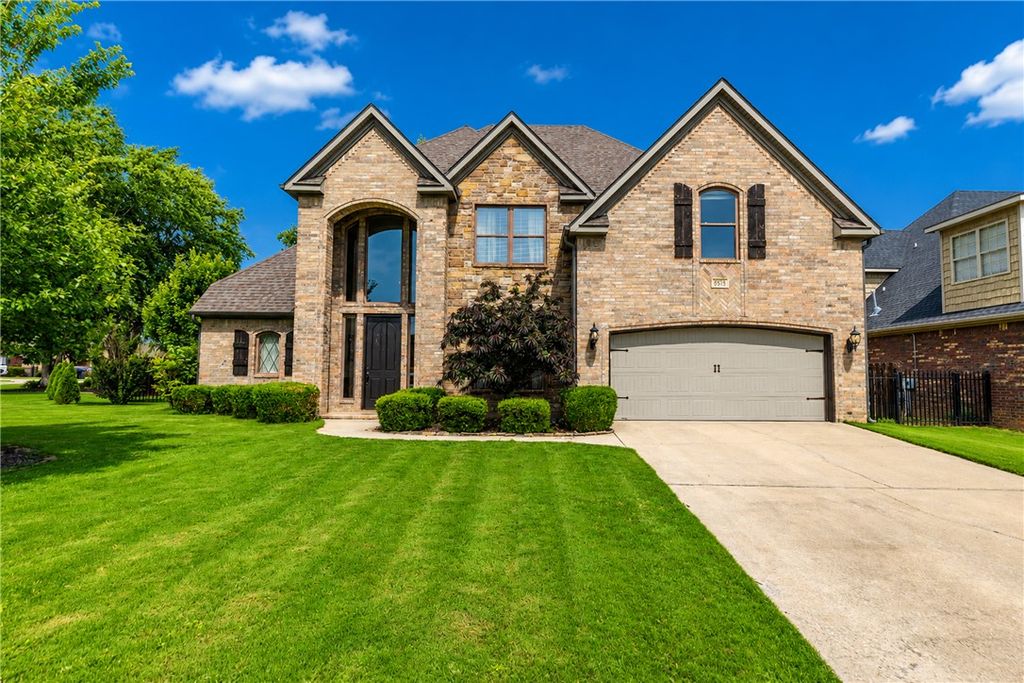 6515 Stone Lake Drive, Rogers, AR 72758