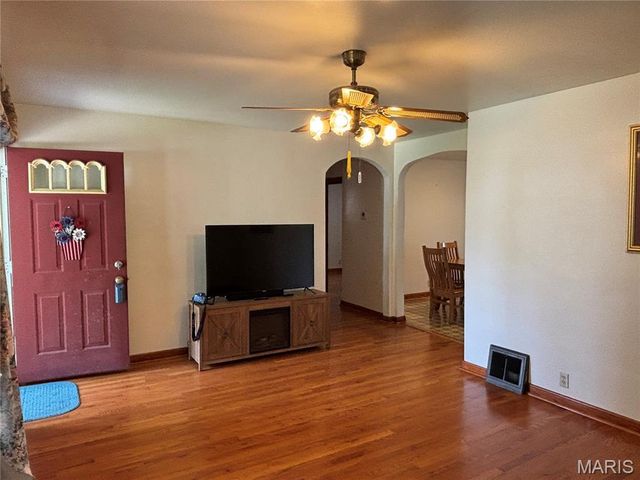 535 5th Street, Wood River, IL 62095