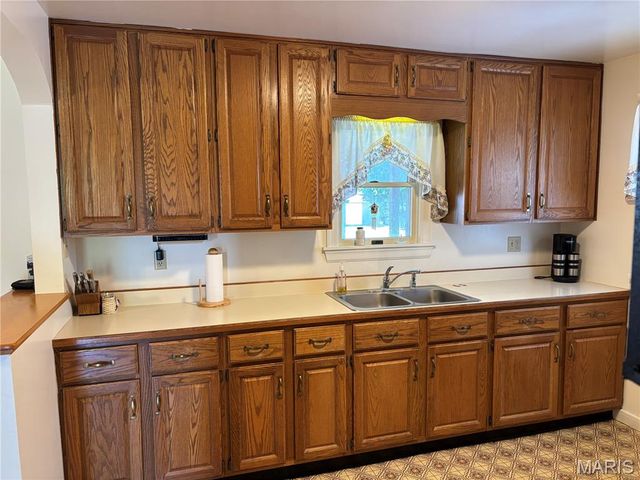 535 5th Street, Wood River, IL 62095