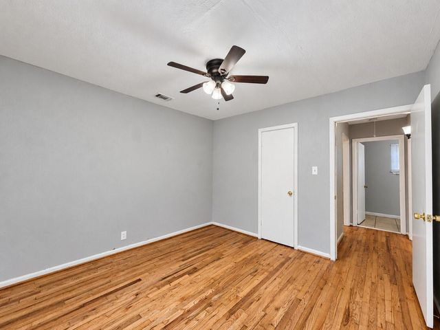 7937 Oak Knoll Lane, Houston, TX 77028