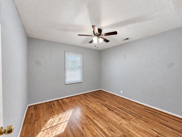 7937 Oak Knoll Lane, Houston, TX 77028